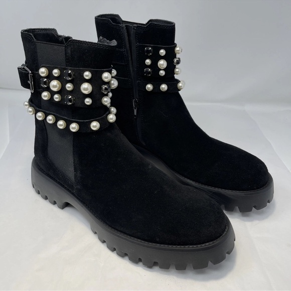 VANELI Women's Black Suede Zinnia Pearl Boots Sz 10 Narrow Brand New With Box - Picture 1 of 10